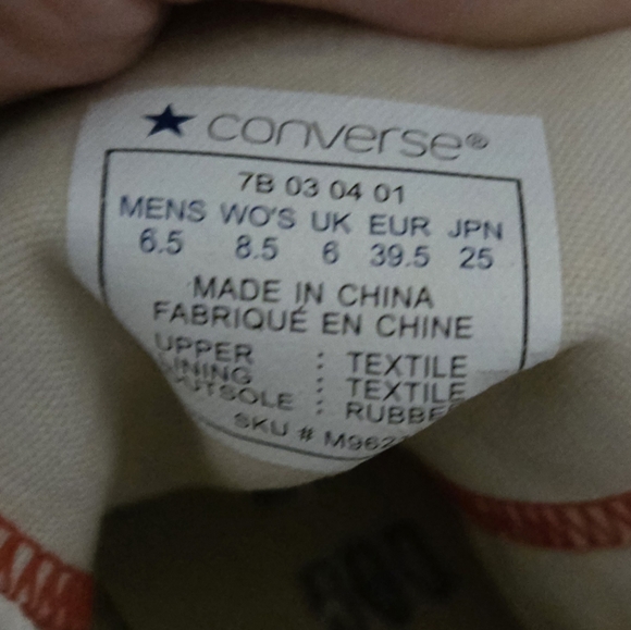 *HP* Converse All Star Chuck Taylor High Top Red Women 8.5, Men 6.5 Make offer! - Picture 6 of 6